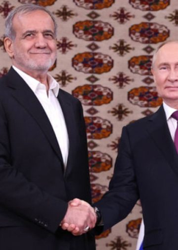 Putin, İran Cumhurbaşkan Pezeşkiyan ile görüştü