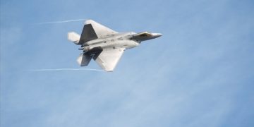 ABD’nin F-22’leri İsrail üssünde