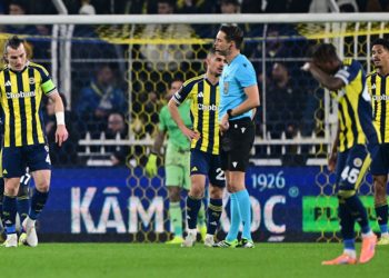 Fenerbahçe’ye Kadıköy’de soğuk duş: Nottingham Forest’a 3-0 yenildi