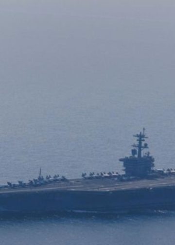 İran, Abraham Lincoln Uçak Gemisi’ni hedef aldı