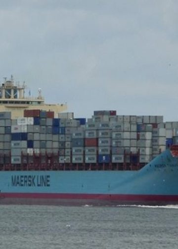 Maersk, Hürmüz Boğazı geçişlerini askıya aldı